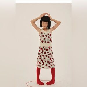 Charming Sleeveless Knit Dress - Red Floral on Cream